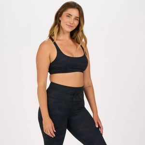 Vuori | Yosemite Sports Bra Black Camo